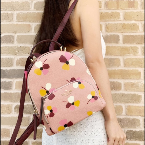 kate spade Handbags - 🎒NWT Kate Spade Backpack